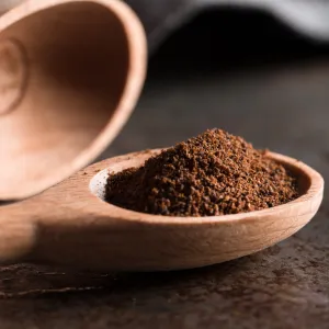 Cloves Ground