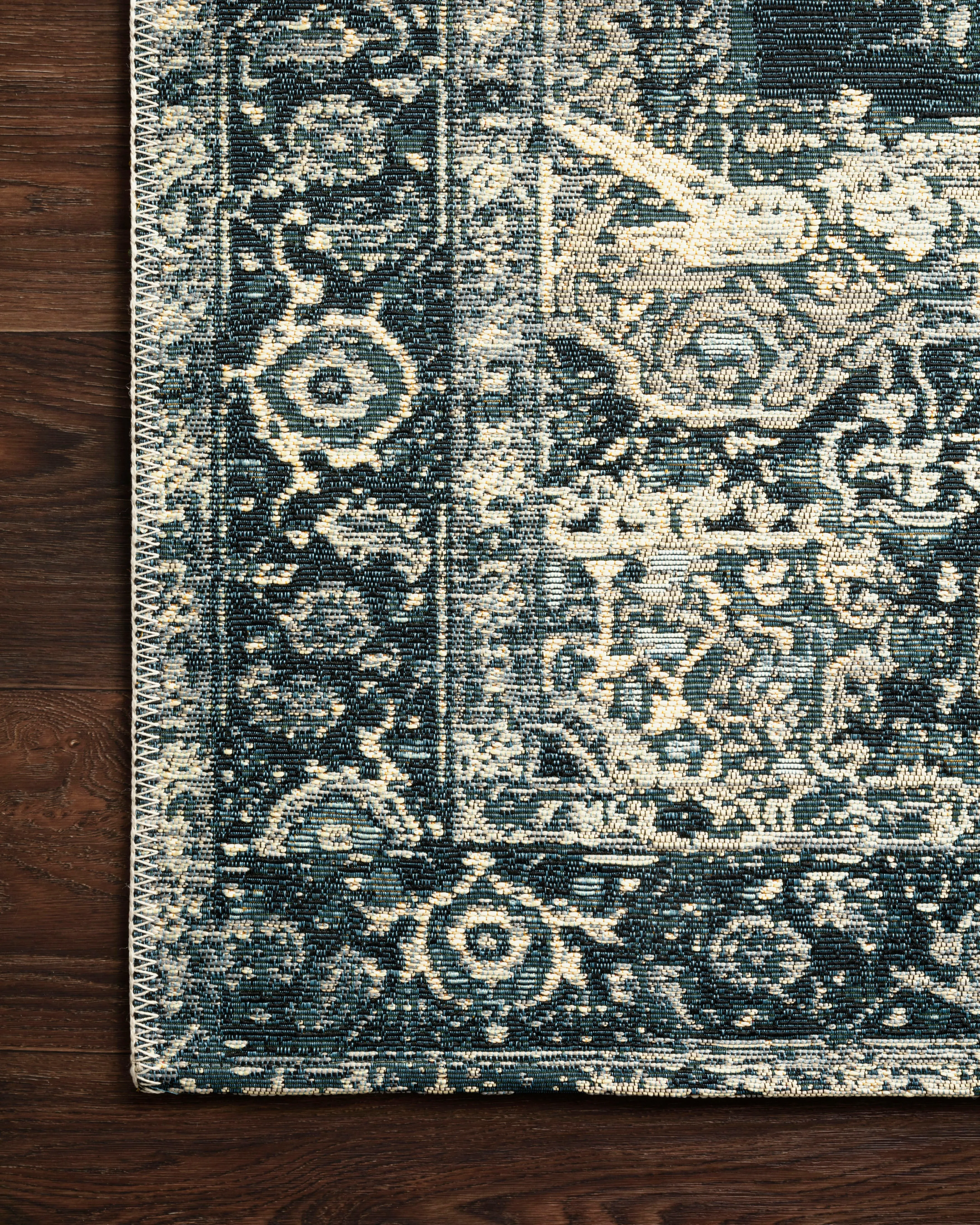 Loloi Mika Dark Blue Outdoor Rug